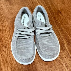 🏝️ Tommy Bahama Gray Boy’s Shoes